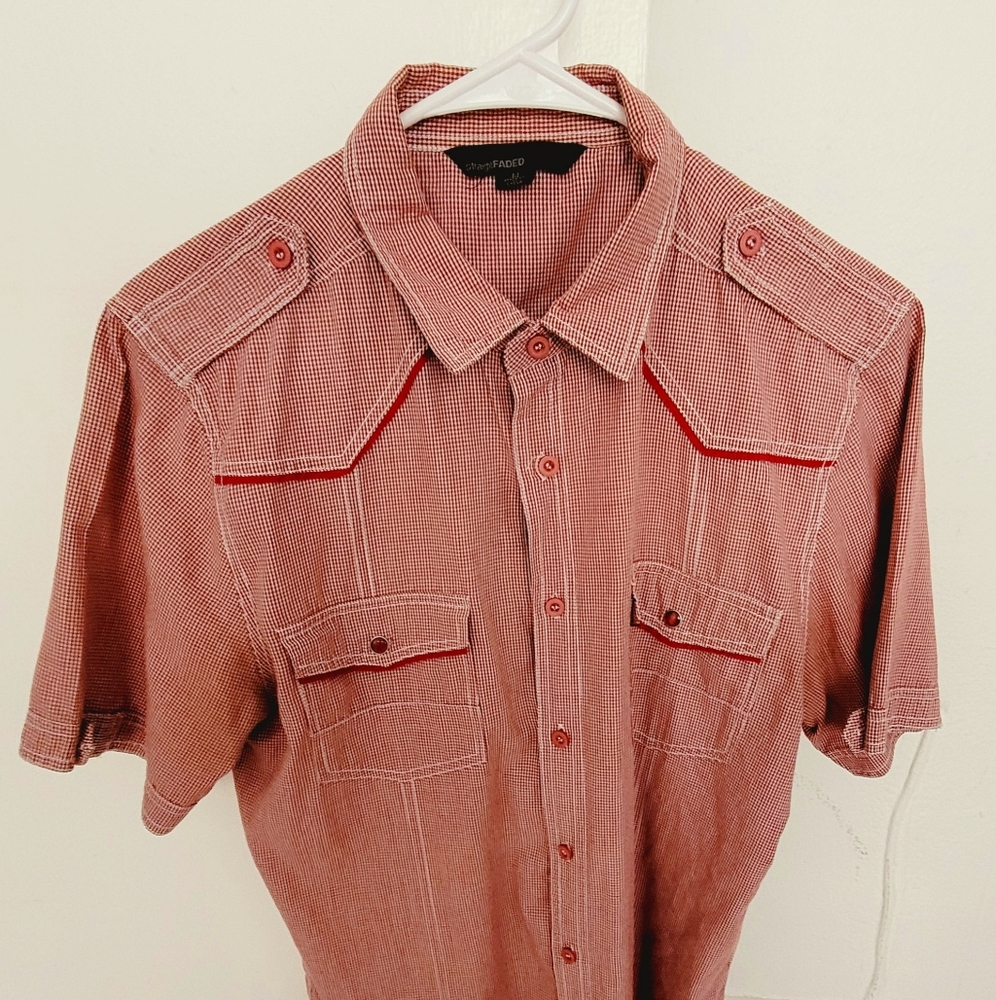 FADED Straight Red shirt size medium